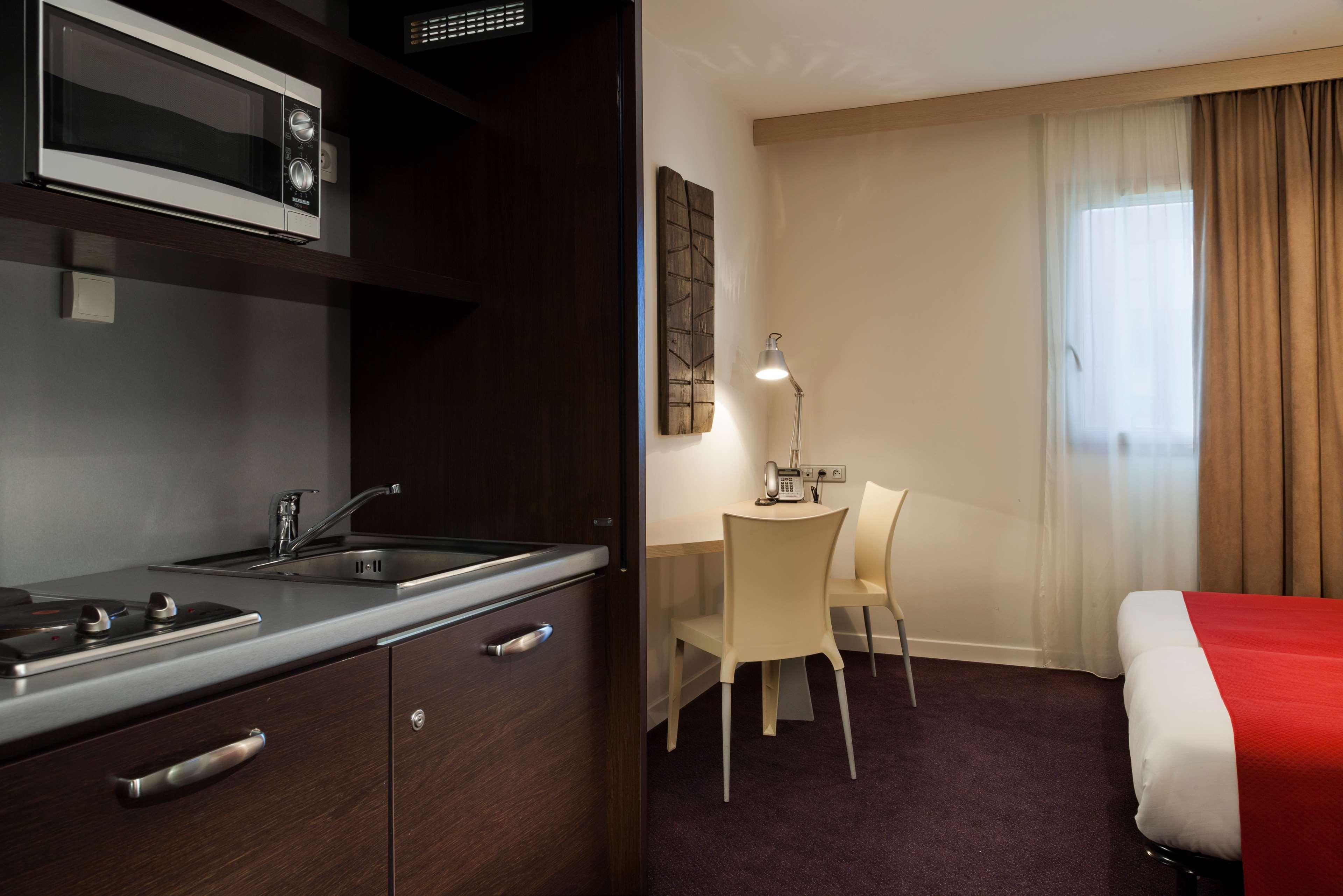 Sure Hotel By Best Western Nantes Beaujoire Exterior photo